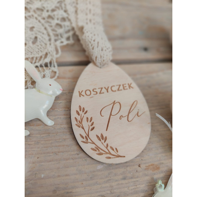 Dekoracja na koszyczek ze sklejki